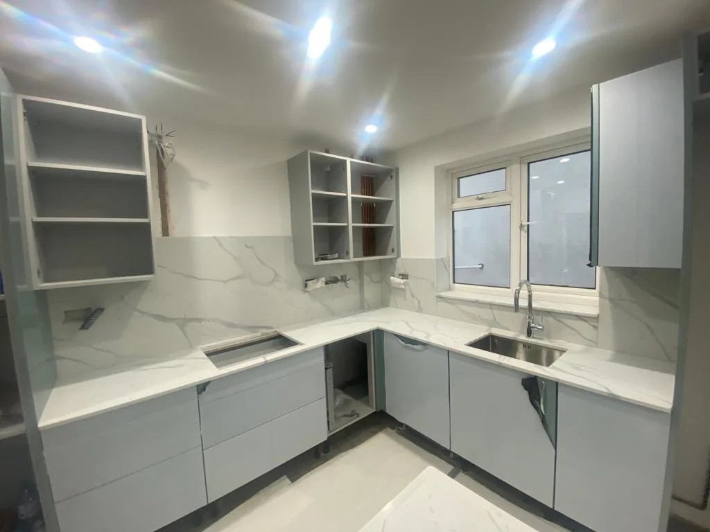 Image 1 of Calacatta Supreme